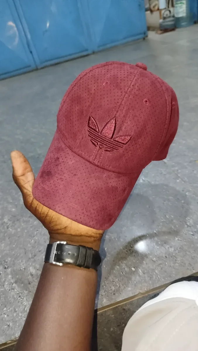 Sarr normal cap — Ibrahima Business, Marché Colobane Dakar