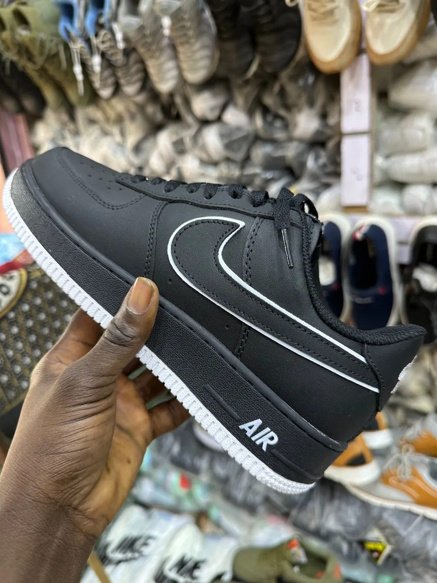 Chaussures air force 1 — AKD-SHOES, Marché Colobane Dakar