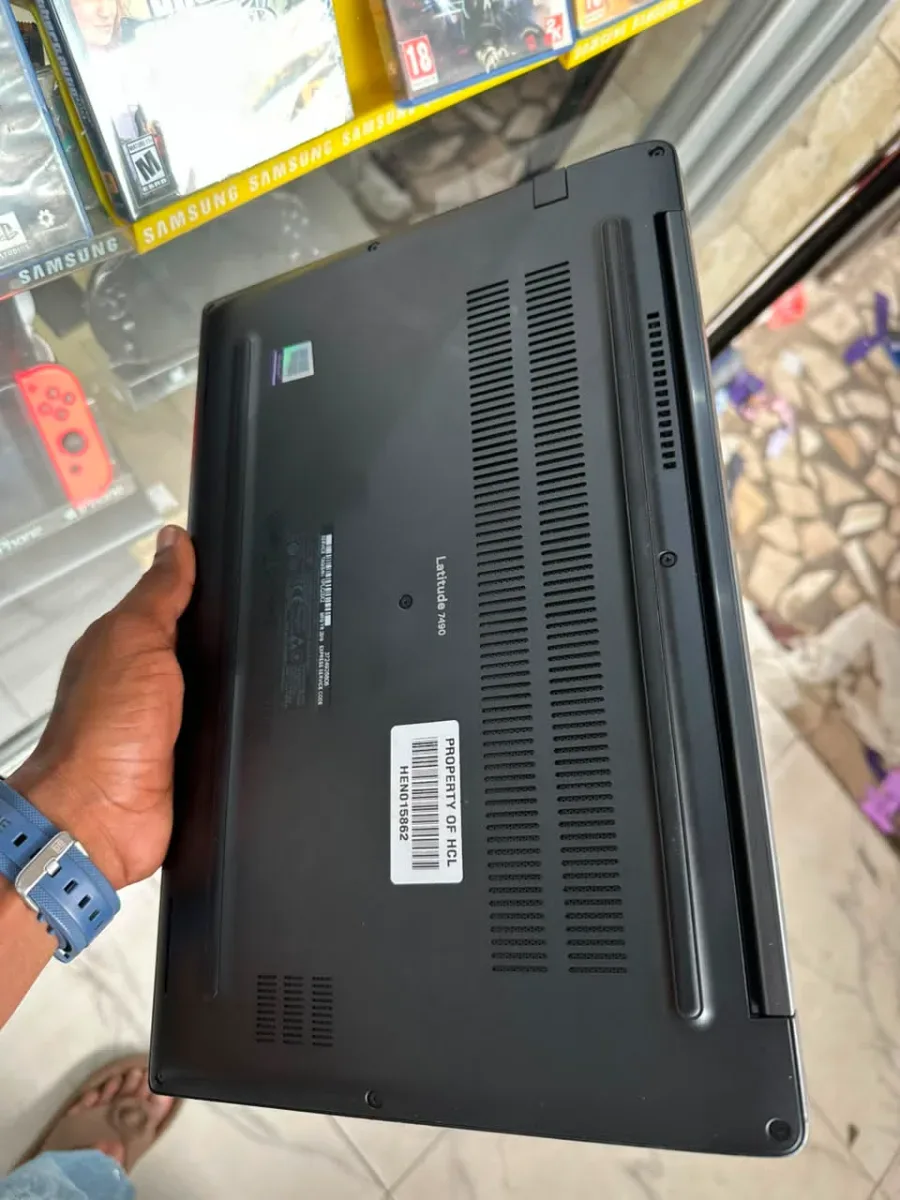 Dell 256g ram8 core i5 — 120 000 FCFA chez Cheikh Ordinateurs, Marché Colobane Dakar