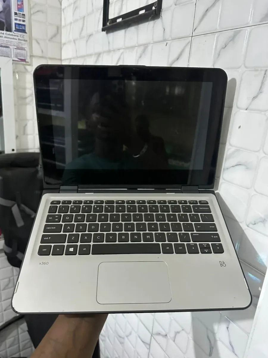 Hp yoga 128g ram 4g — Cheikh Ordinateurs, Marché Colobane Dakar